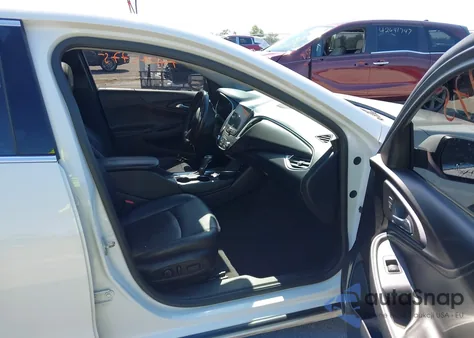 2018 Chevrolet Malibu Lt z USA, uszkodzony, nr VIN 1G1ZD5ST8JF286638